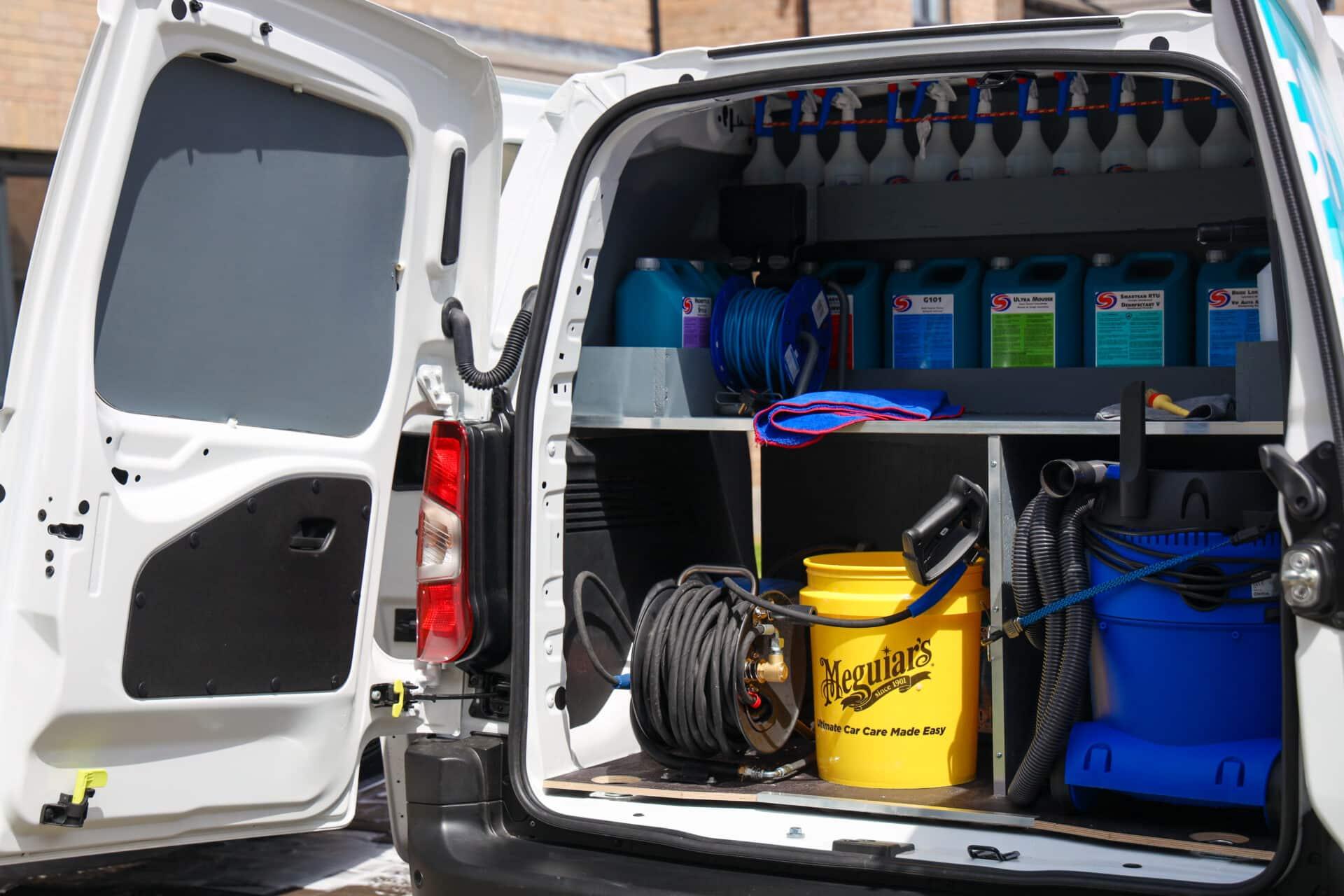 Mobile valeting versus fixed hand wash in Fulham Broadway and Parsons Green how to choose based on parking access schedule and weather